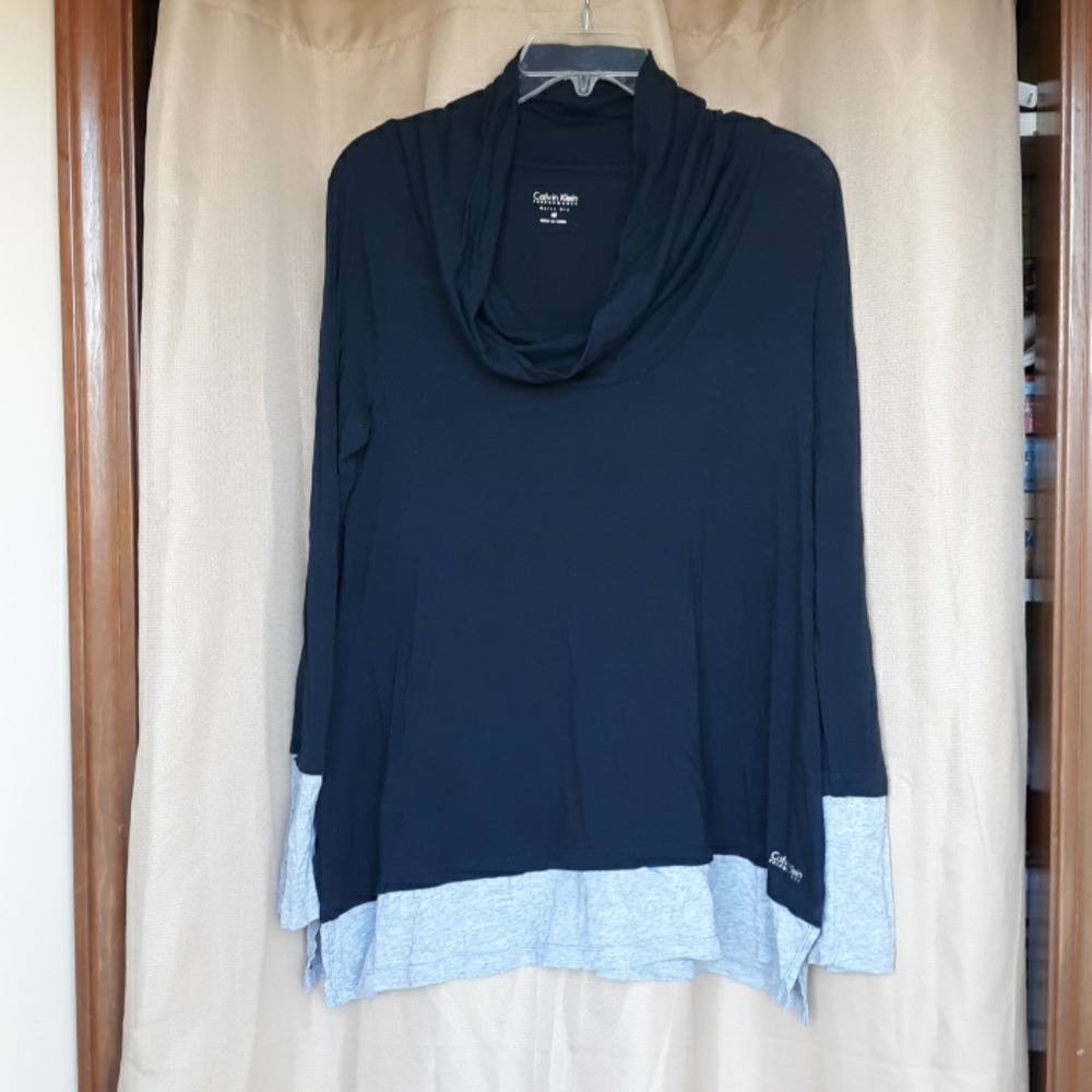 Calvin Klein Performance long sleeve Tee Medium